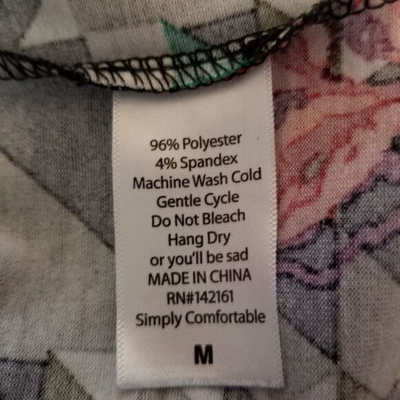 LuLaRoe Randy 3/4 Sleeve Top. Size M. - Picture 5 of 7